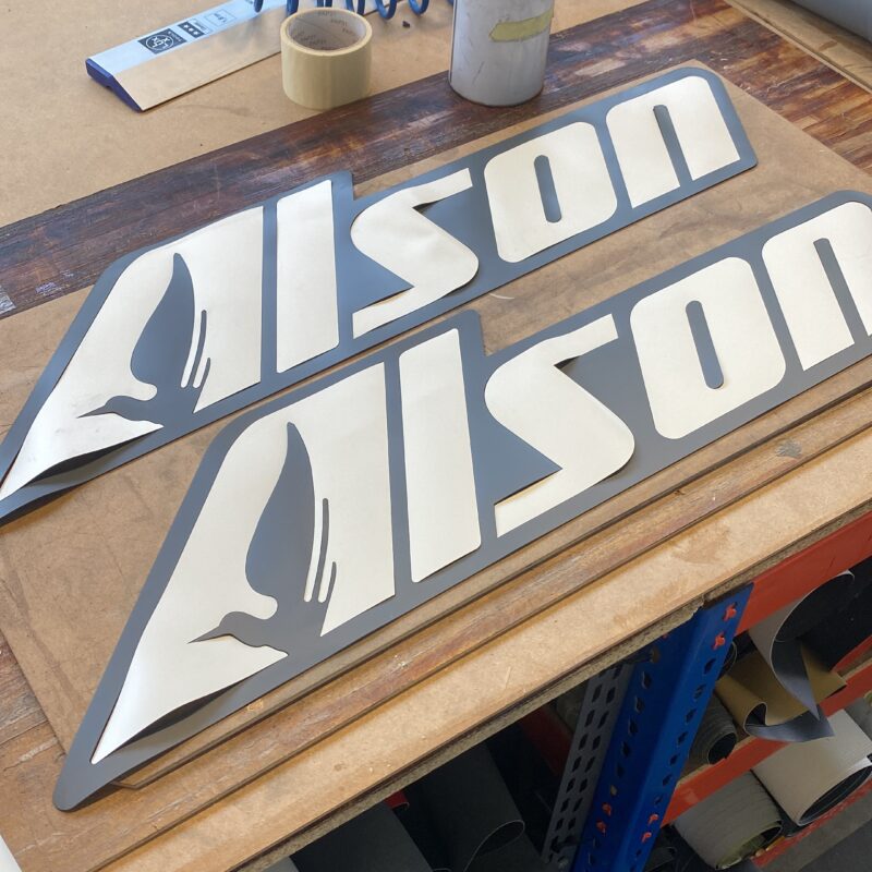 logo in neoprene per gommoni Alson battelli